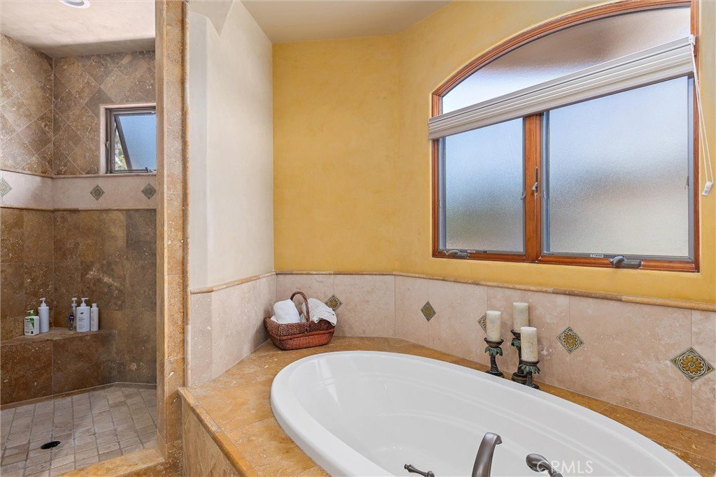 Cayucos, California, 93430, United States, 6 Bedrooms Bedrooms, ,5.5 BathroomsBathrooms,Residential,Forsale,1899779