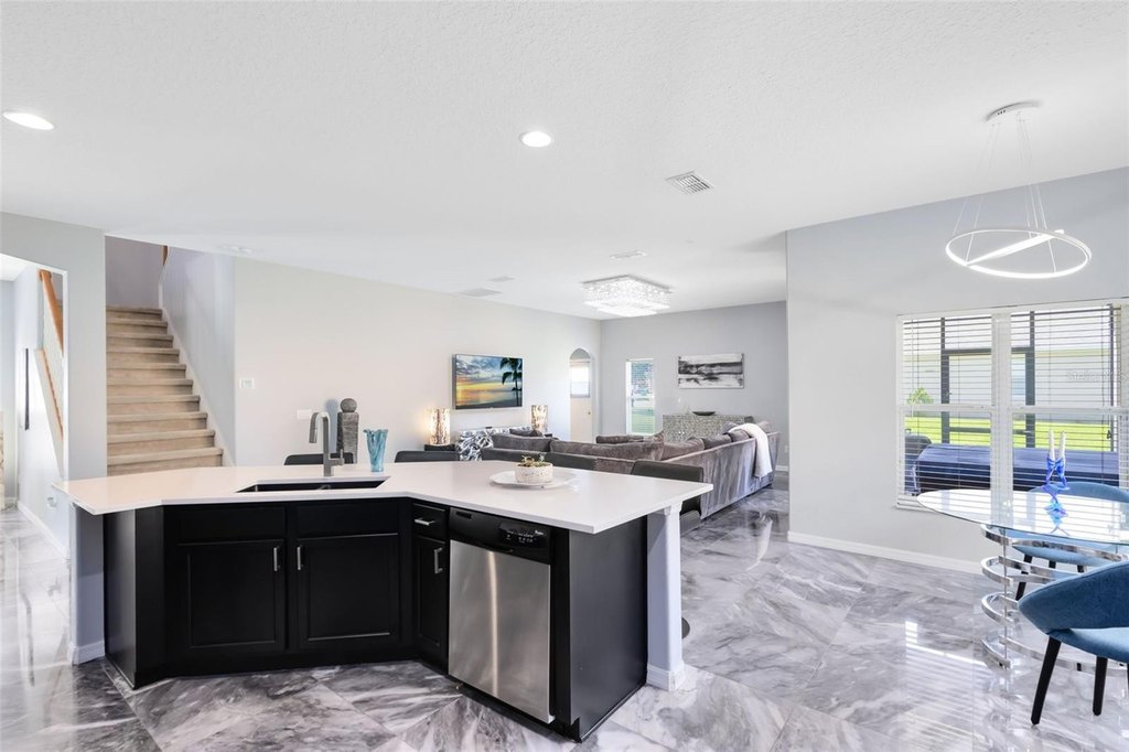 WINTER GARDEN, Florida, 34787, United States, 4 Bedrooms Bedrooms, ,3 BathroomsBathrooms,Residential,Forsale,1919167