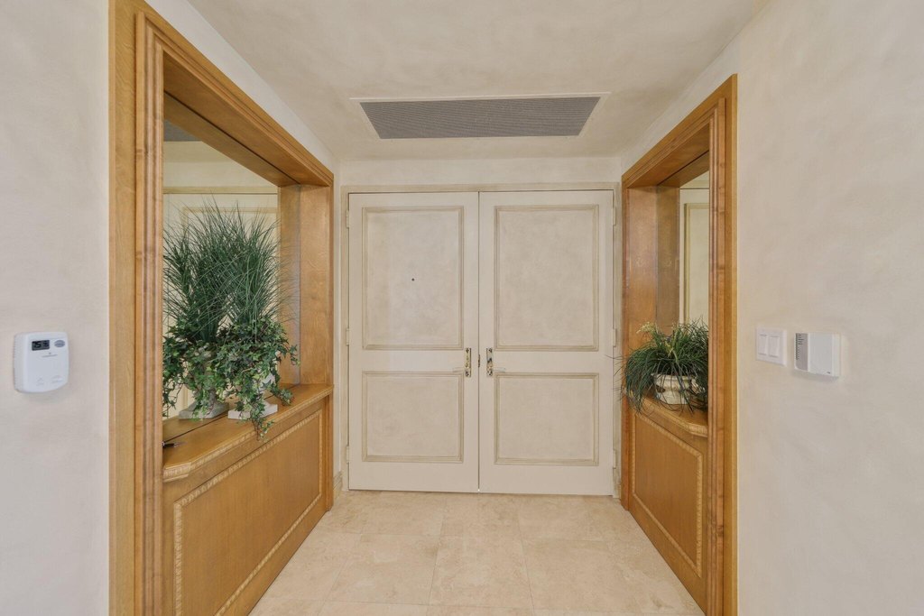 Highland Beach, Florida, 33487, United States, 2 Bedrooms Bedrooms, ,2.5 BathroomsBathrooms,Residential,Forsale,2009905