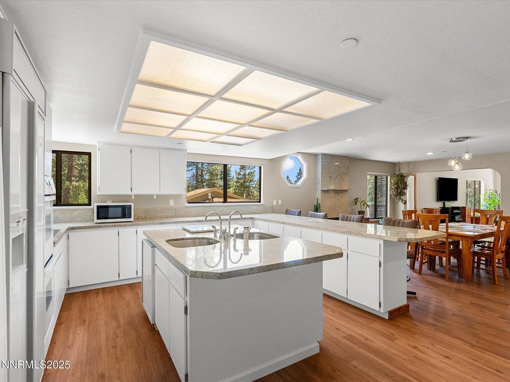 Zephyr Cove, Nevada, 89448, United States, 6 Bedrooms Bedrooms, ,6 BathroomsBathrooms,Residential,Forsale,1886477