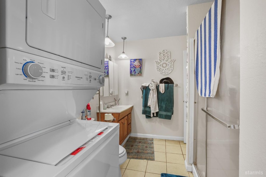 South Lake Tahoe, California, 96150, United States, ,Residential,Forsale,1920149