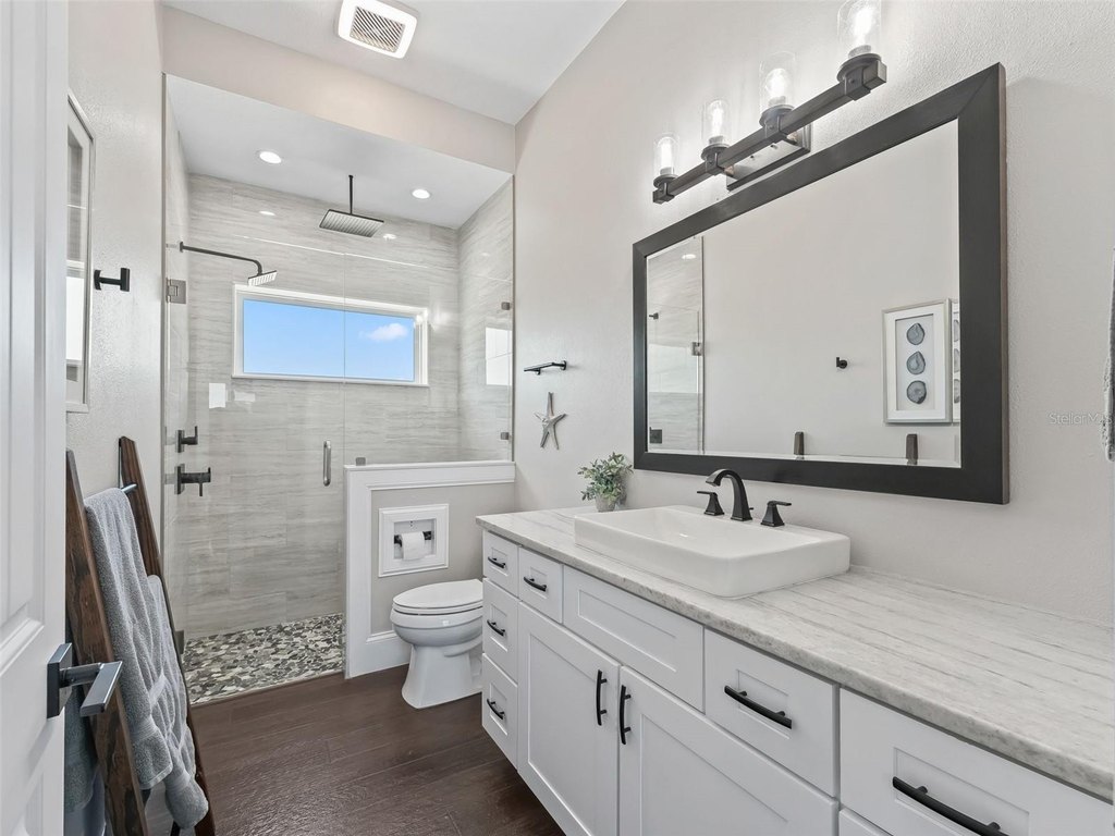 WEIRSDALE, Florida, 32195, United States, 4 Bedrooms Bedrooms, ,3.5 BathroomsBathrooms,Residential,Forsale,2009500