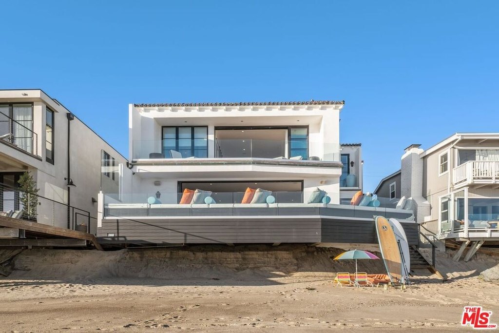 Malibu, California, 90265, United States, 3 Bedrooms Bedrooms, ,2.5 BathroomsBathrooms,Residential,Forsale,1922130