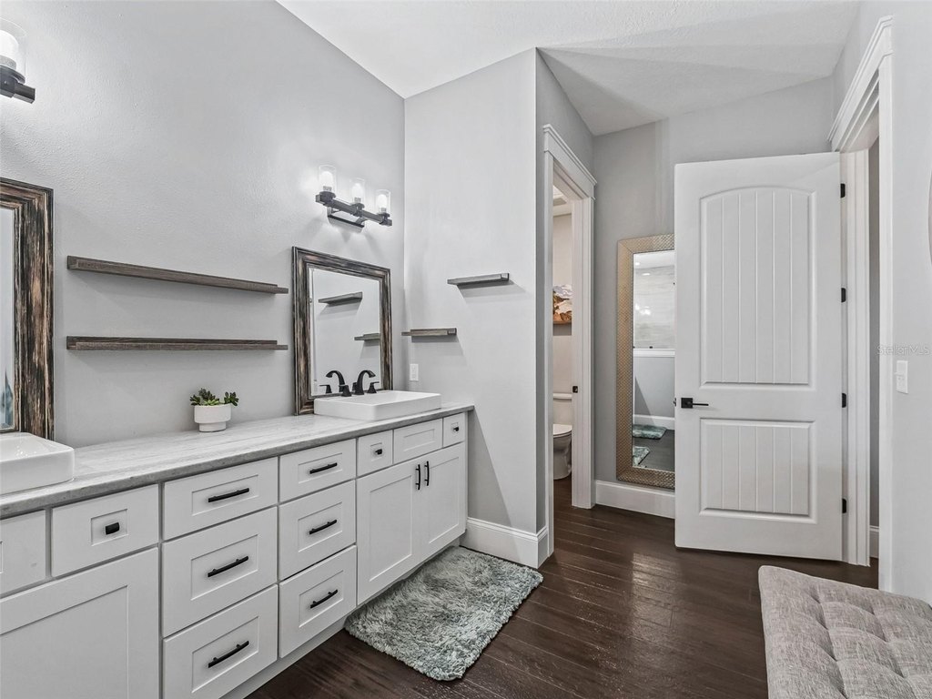 WEIRSDALE, Florida, 32195, United States, 4 Bedrooms Bedrooms, ,3.5 BathroomsBathrooms,Residential,Forsale,2009500