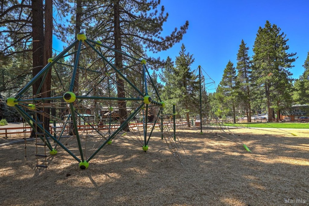 South Lake Tahoe, California, 96150, United States, ,Residential,Forsale,1920149