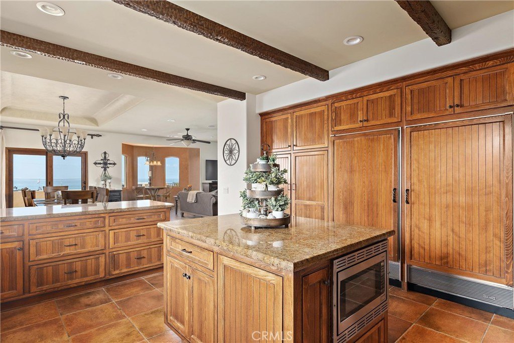 Cayucos, California, 93430, United States, 6 Bedrooms Bedrooms, ,5.5 BathroomsBathrooms,Residential,Forsale,1899779