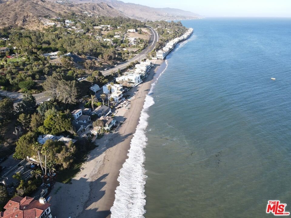 Malibu, California, 90265, United States, 3 Bedrooms Bedrooms, ,2.5 BathroomsBathrooms,Residential,Forsale,1922130