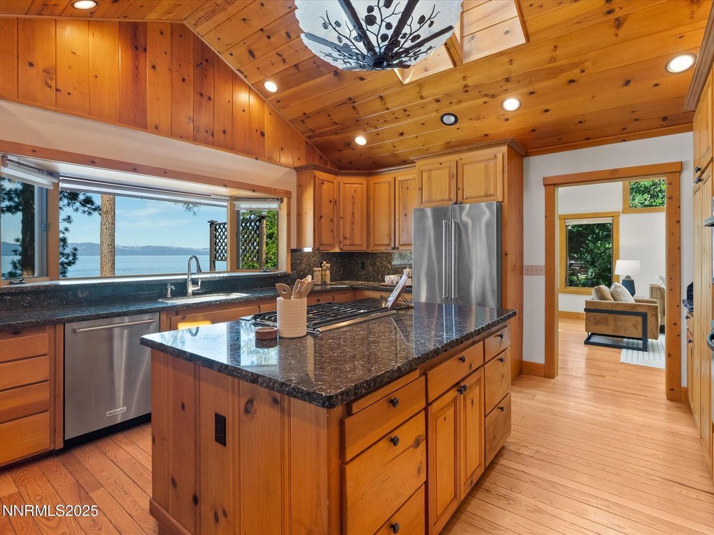 Glenbrook, Nevada, 89413, United States, 5 Bedrooms Bedrooms, ,4 BathroomsBathrooms,Residential,Forsale,1886472