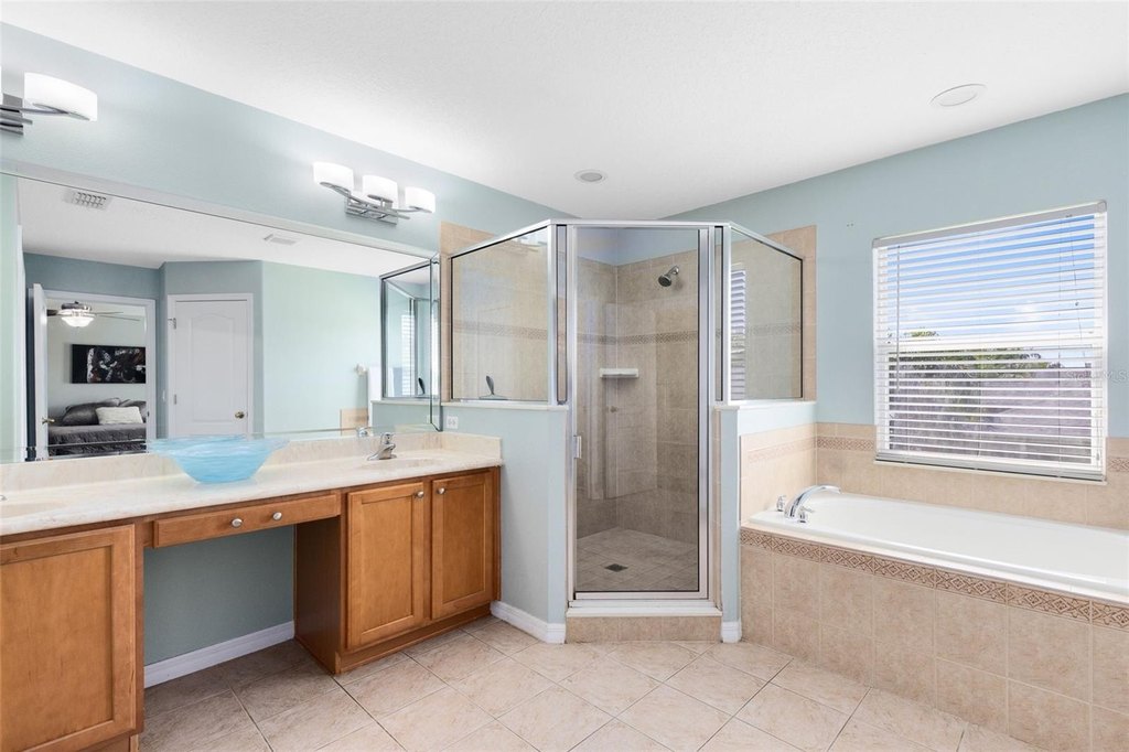 WINTER GARDEN, Florida, 34787, United States, 4 Bedrooms Bedrooms, ,3 BathroomsBathrooms,Residential,Forsale,1919167