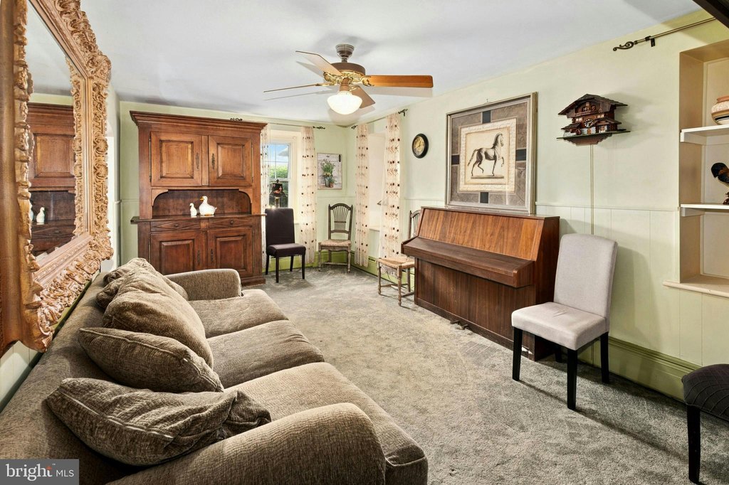 SELLERSVILLE, Pennsylvania, 18960, United States, 9 Bedrooms Bedrooms, ,5.5 BathroomsBathrooms,Residential,Forsale,1929512