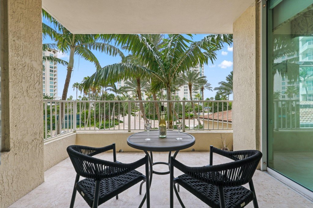 Highland Beach, Florida, 33487, United States, 2 Bedrooms Bedrooms, ,2.5 BathroomsBathrooms,Residential,Forsale,2009905