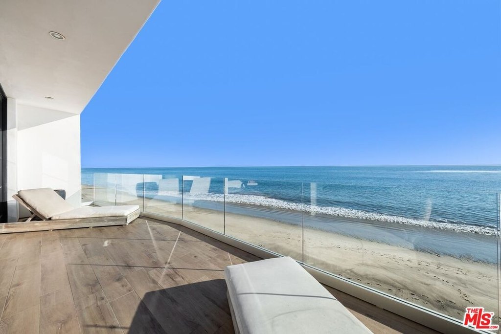 Malibu, California, 90265, United States, 3 Bedrooms Bedrooms, ,2.5 BathroomsBathrooms,Residential,Forsale,1922130