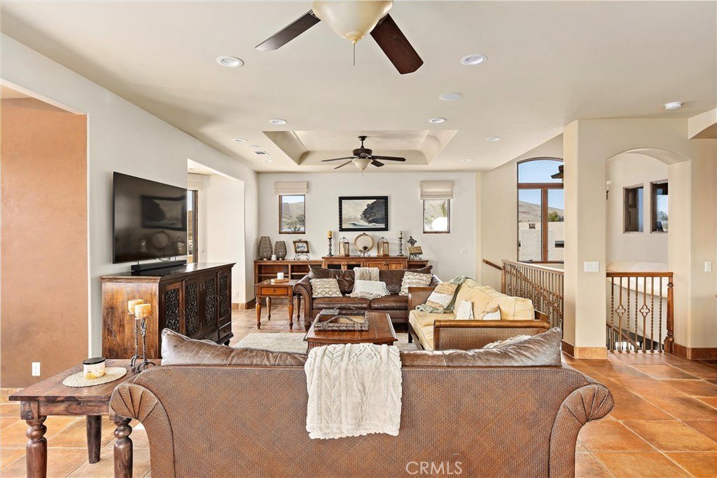 Cayucos, California, 93430, United States, 6 Bedrooms Bedrooms, ,5.5 BathroomsBathrooms,Residential,Forsale,1899779