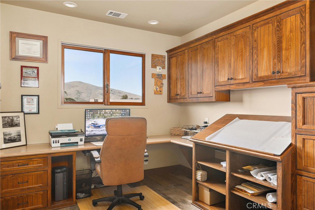 Cayucos, California, 93430, United States, 6 Bedrooms Bedrooms, ,5.5 BathroomsBathrooms,Residential,Forsale,1899779