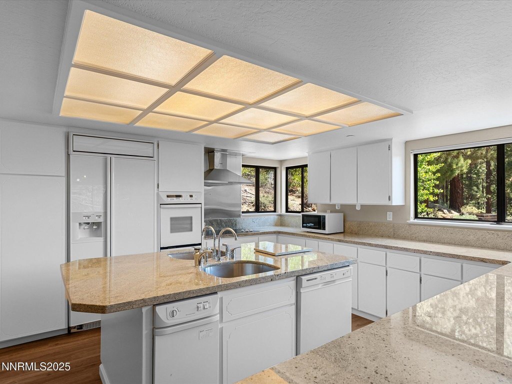 Zephyr Cove, Nevada, 89448, United States, 6 Bedrooms Bedrooms, ,6 BathroomsBathrooms,Residential,Forsale,1886477
