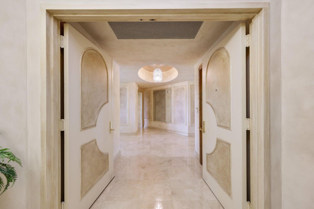 Highland Beach, Florida, 33487, United States, 2 Bedrooms Bedrooms, ,2.5 BathroomsBathrooms,Residential,Forsale,2009905