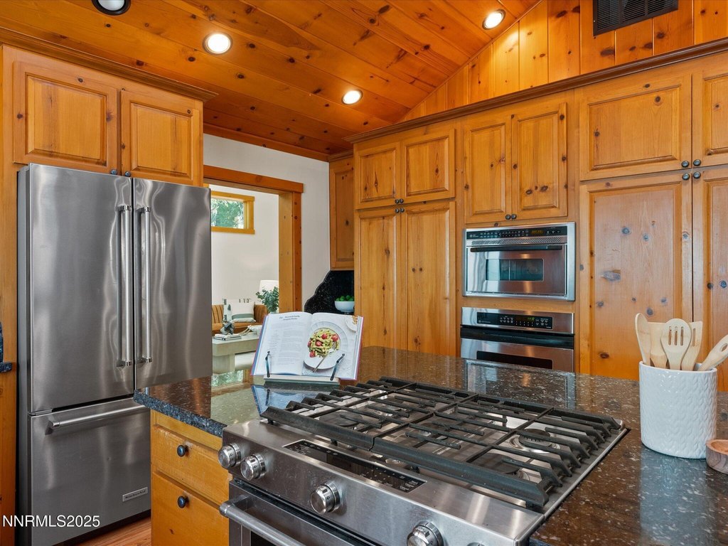 Glenbrook, Nevada, 89413, United States, 5 Bedrooms Bedrooms, ,4 BathroomsBathrooms,Residential,Forsale,1886472