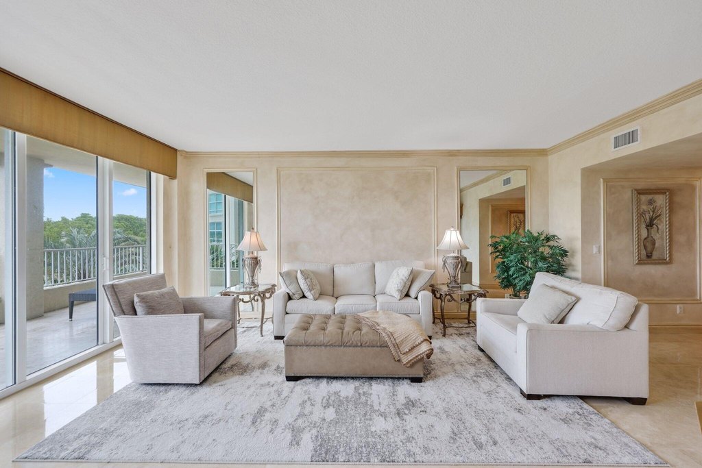 Highland Beach, Florida, 33487, United States, 2 Bedrooms Bedrooms, ,2.5 BathroomsBathrooms,Residential,Forsale,2009905