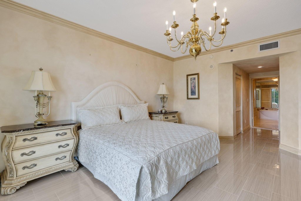 Highland Beach, Florida, 33487, United States, 2 Bedrooms Bedrooms, ,2.5 BathroomsBathrooms,Residential,Forsale,2009905