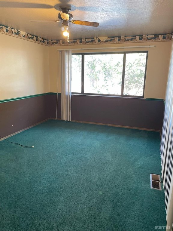 South Lake Tahoe, California, 96150, United States, 4 Bedrooms Bedrooms, ,3 BathroomsBathrooms,Residential,Forsale,1920148