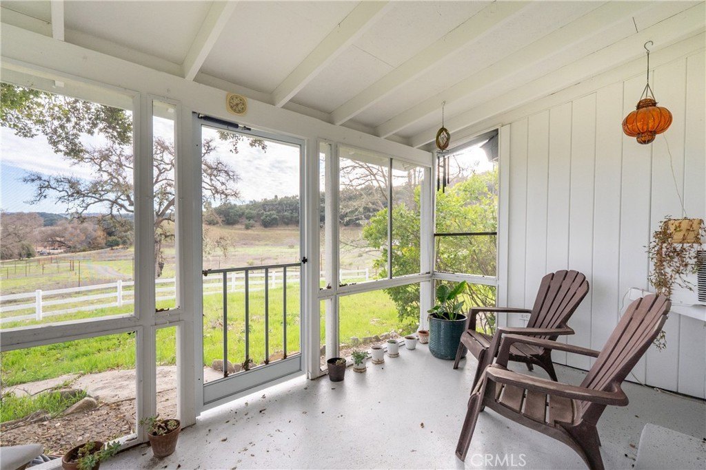 Paso Robles, California, 93446, United States, 6 Bedrooms Bedrooms, ,4.5 BathroomsBathrooms,Residential,Forsale,1899799