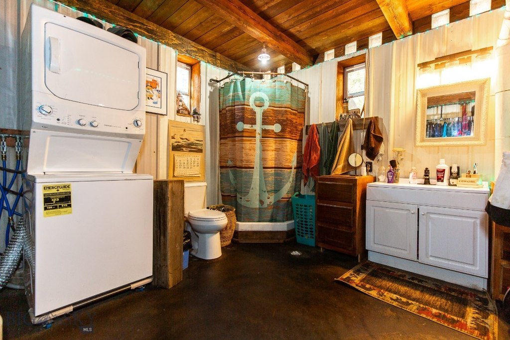 Sheridan, Montana, 59749, United States, 1 Bedroom Bedrooms, ,2 BathroomsBathrooms,Residential,Forsale,1986962