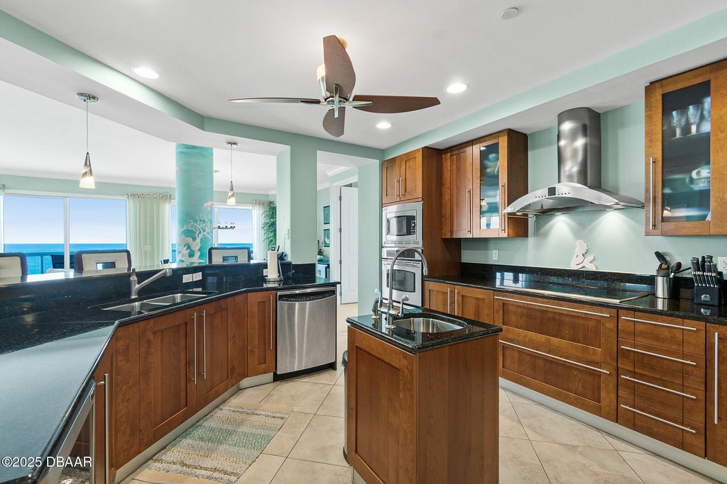 Daytona Beach Shores, Florida, 32118, United States, 3 Bedrooms Bedrooms, ,3 BathroomsBathrooms,Residential,Forsale,1946056