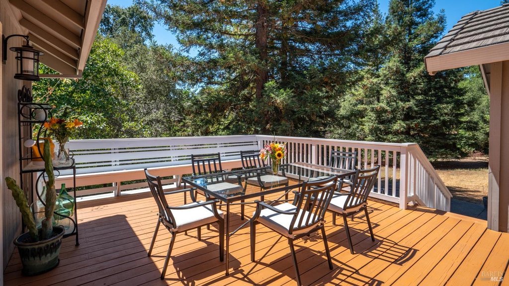 Healdsburg, California, 95448, United States, 4 Bedrooms Bedrooms, ,2 BathroomsBathrooms,Residential,Forsale,1934043