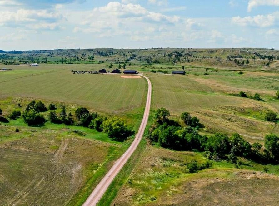 Upton, Wyoming, 82729, United States, 4 Bedrooms Bedrooms, ,3 BathroomsBathrooms,Residential,Forsale,1946266