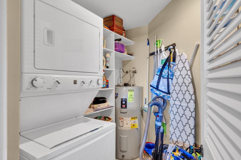 Lahaina, Hawaii, 96761, United States, 1 Bedroom Bedrooms, ,1 BathroomBathrooms,Residential,Forsale,1990121