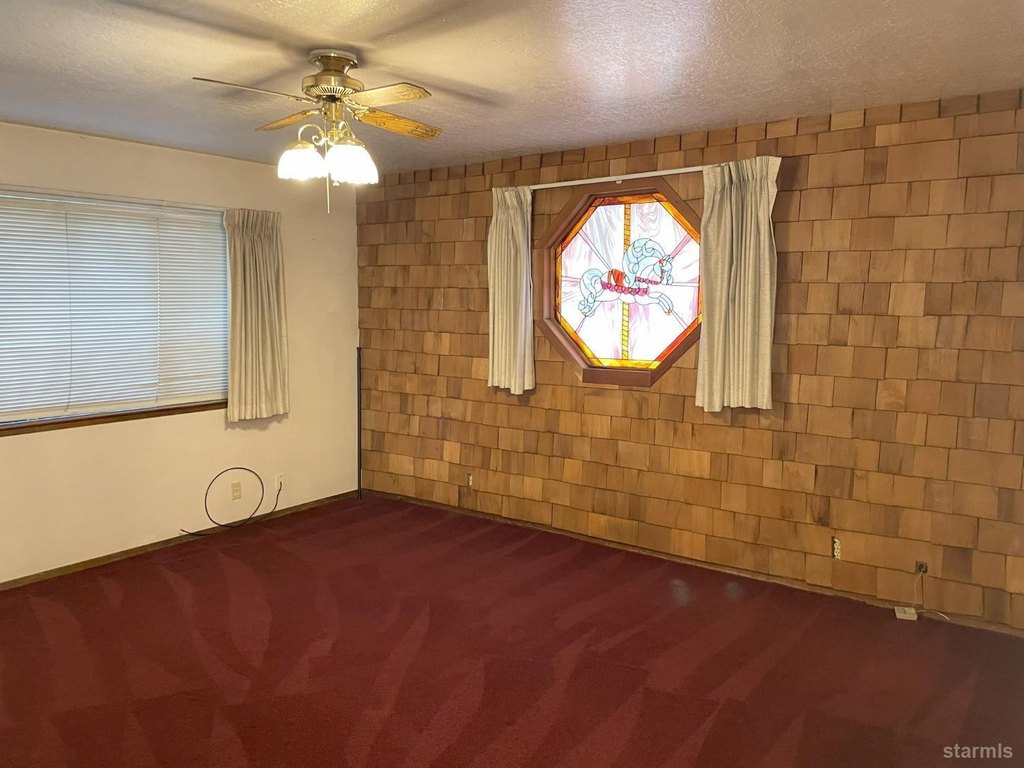 South Lake Tahoe, California, 96150, United States, 4 Bedrooms Bedrooms, ,3 BathroomsBathrooms,Residential,Forsale,1920148