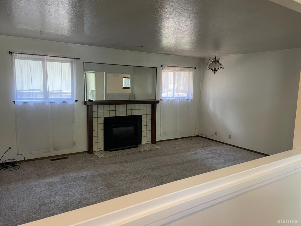 South Lake Tahoe, California, 96150, United States, 4 Bedrooms Bedrooms, ,3 BathroomsBathrooms,Residential,Forsale,1920148