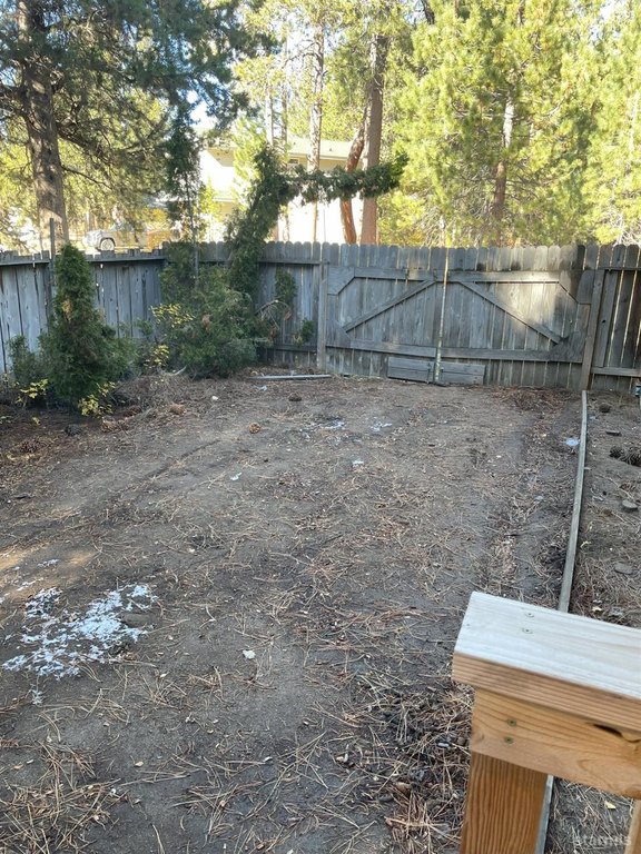 South Lake Tahoe, California, 96150, United States, 4 Bedrooms Bedrooms, ,3 BathroomsBathrooms,Residential,Forsale,1920148