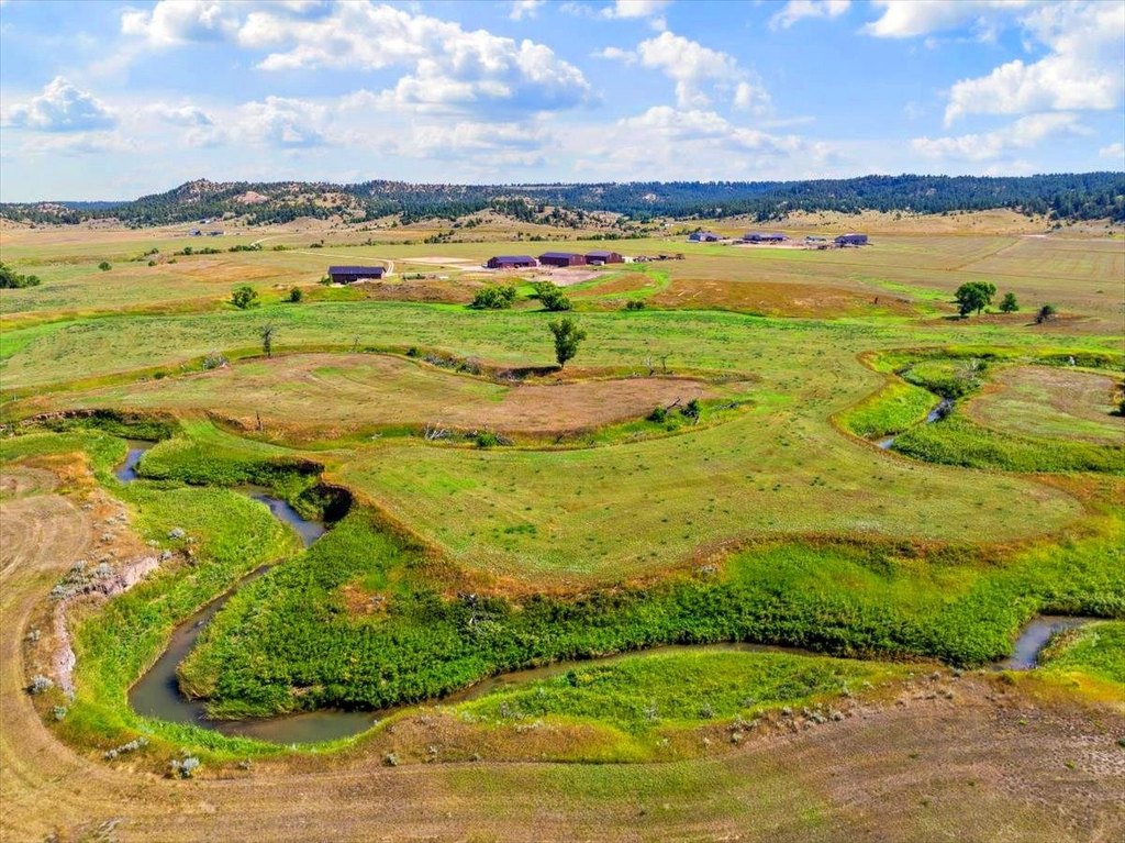 Upton, Wyoming, 82729, United States, 4 Bedrooms Bedrooms, ,3 BathroomsBathrooms,Residential,Forsale,1946266