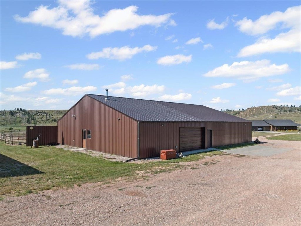 Upton, Wyoming, 82729, United States, 4 Bedrooms Bedrooms, ,3 BathroomsBathrooms,Residential,Forsale,1946266