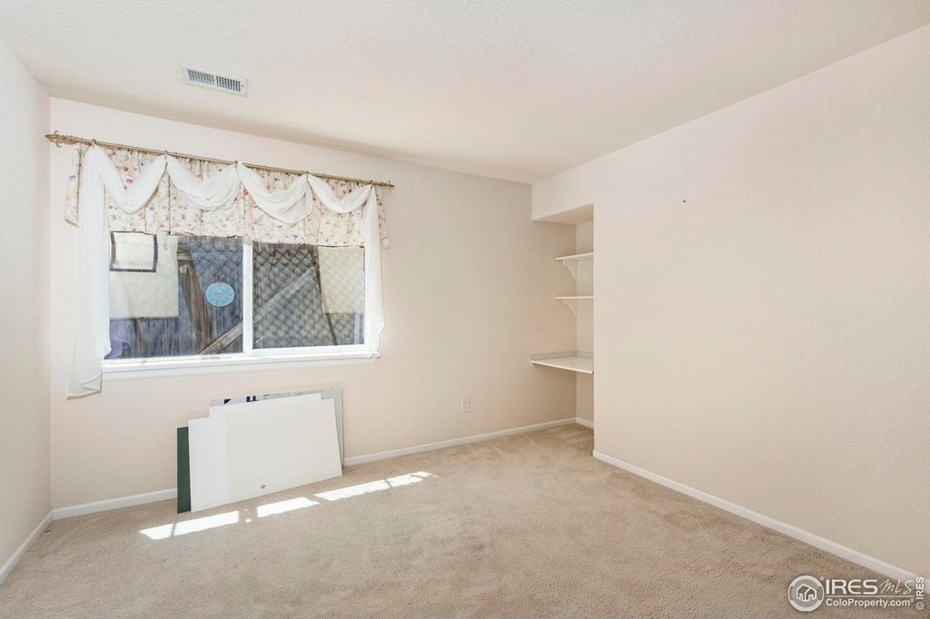 Loveland, Colorado, 80537, United States, 3 Bedrooms Bedrooms, ,2.5 BathroomsBathrooms,Residential,Forsale,1946694