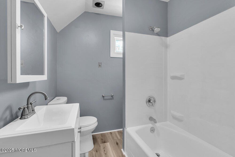 Lake Como, New Jersey, 07719, United States, 3 Bedrooms Bedrooms, ,2 BathroomsBathrooms,Residential,Forsale,1936812