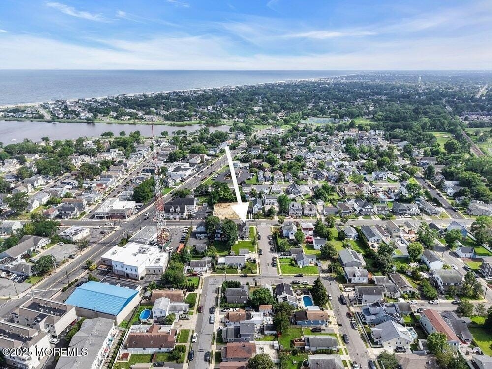 Lake Como, New Jersey, 07719, United States, 3 Bedrooms Bedrooms, ,2 BathroomsBathrooms,Residential,Forsale,1936812