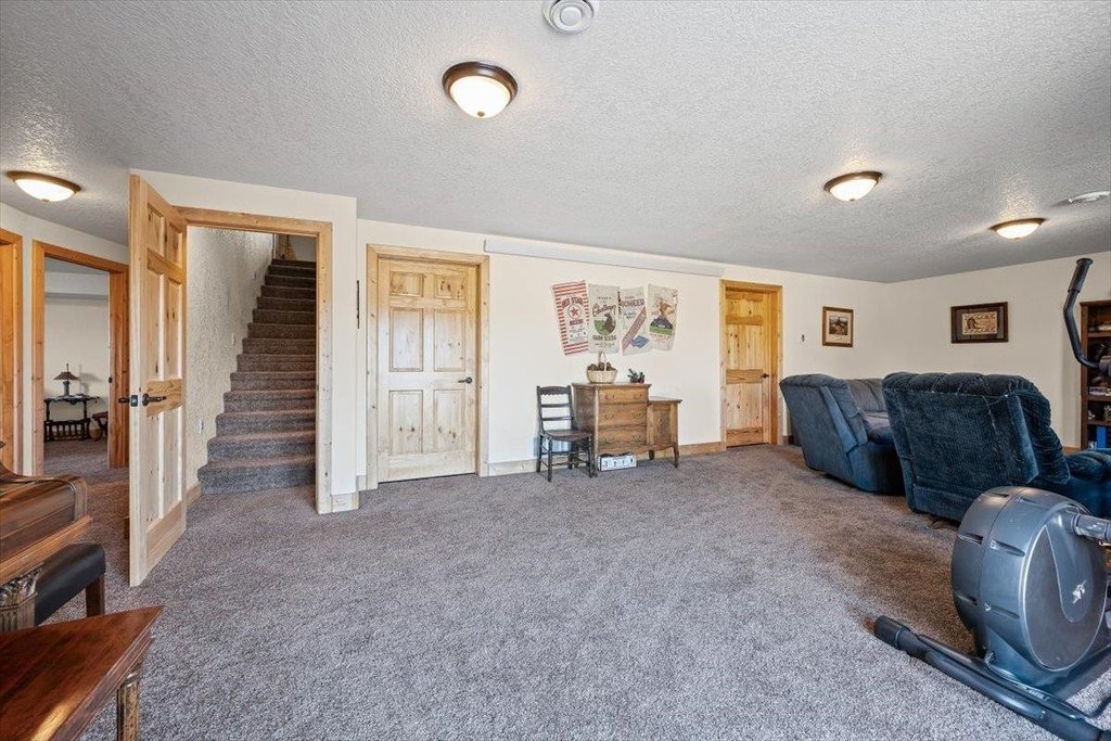 Upton, Wyoming, 82729, United States, 4 Bedrooms Bedrooms, ,3 BathroomsBathrooms,Residential,Forsale,1946266