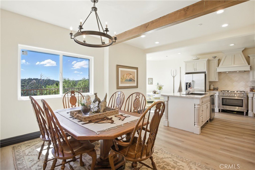 Lake Arrowhead, California, 92352, United States, 3 Bedrooms Bedrooms, ,3 BathroomsBathrooms,Residential,Forsale,1953306
