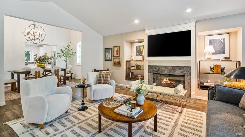 Healdsburg, California, 95448, United States, 4 Bedrooms Bedrooms, ,2 BathroomsBathrooms,Residential,Forsale,1934043