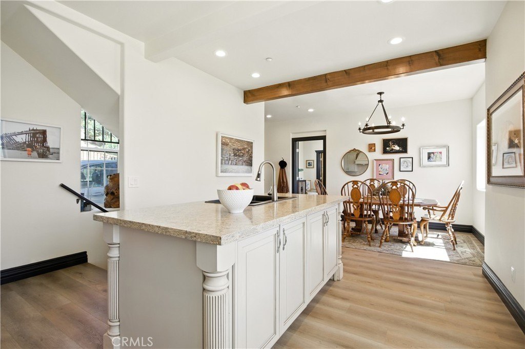 Lake Arrowhead, California, 92352, United States, 3 Bedrooms Bedrooms, ,3 BathroomsBathrooms,Residential,Forsale,1953306