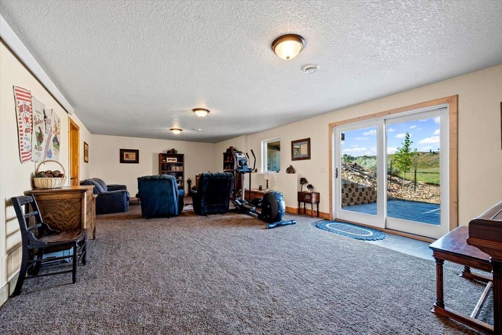 Upton, Wyoming, 82729, United States, 4 Bedrooms Bedrooms, ,3 BathroomsBathrooms,Residential,Forsale,1946266