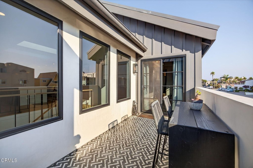 Oxnard, California, 93035, United States, 5 Bedrooms Bedrooms, ,4.5 BathroomsBathrooms,Residential,Forsale,1941484
