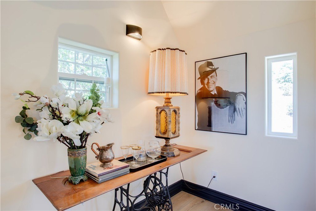 Lake Arrowhead, California, 92352, United States, 3 Bedrooms Bedrooms, ,3 BathroomsBathrooms,Residential,Forsale,1953306