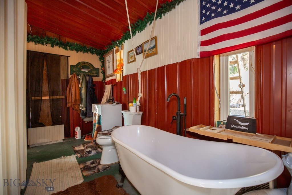 Sheridan, Montana, 59749, United States, 1 Bedroom Bedrooms, ,2 BathroomsBathrooms,Residential,Forsale,1986962