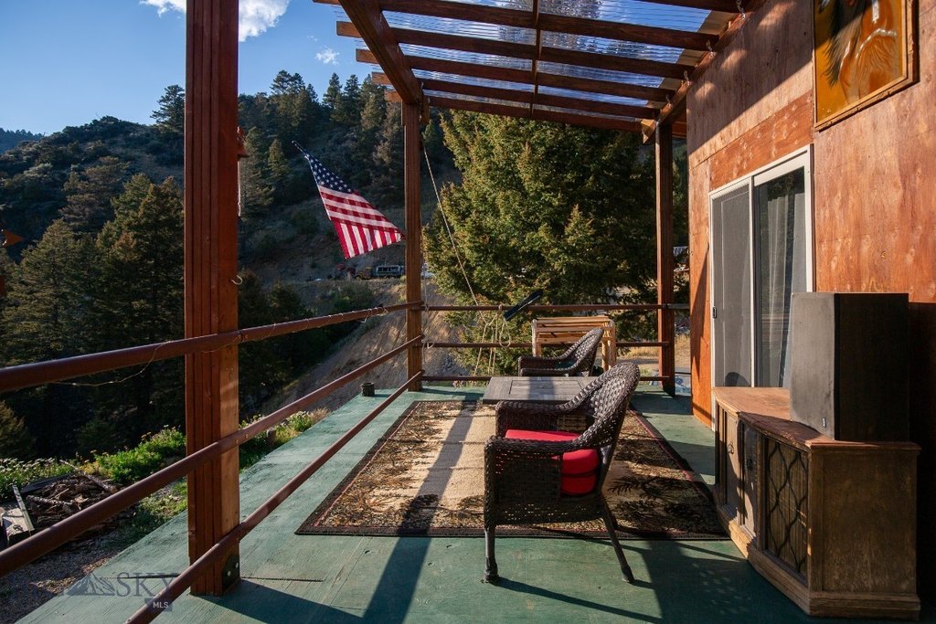 Sheridan, Montana, 59749, United States, 1 Bedroom Bedrooms, ,2 BathroomsBathrooms,Residential,Forsale,1986962