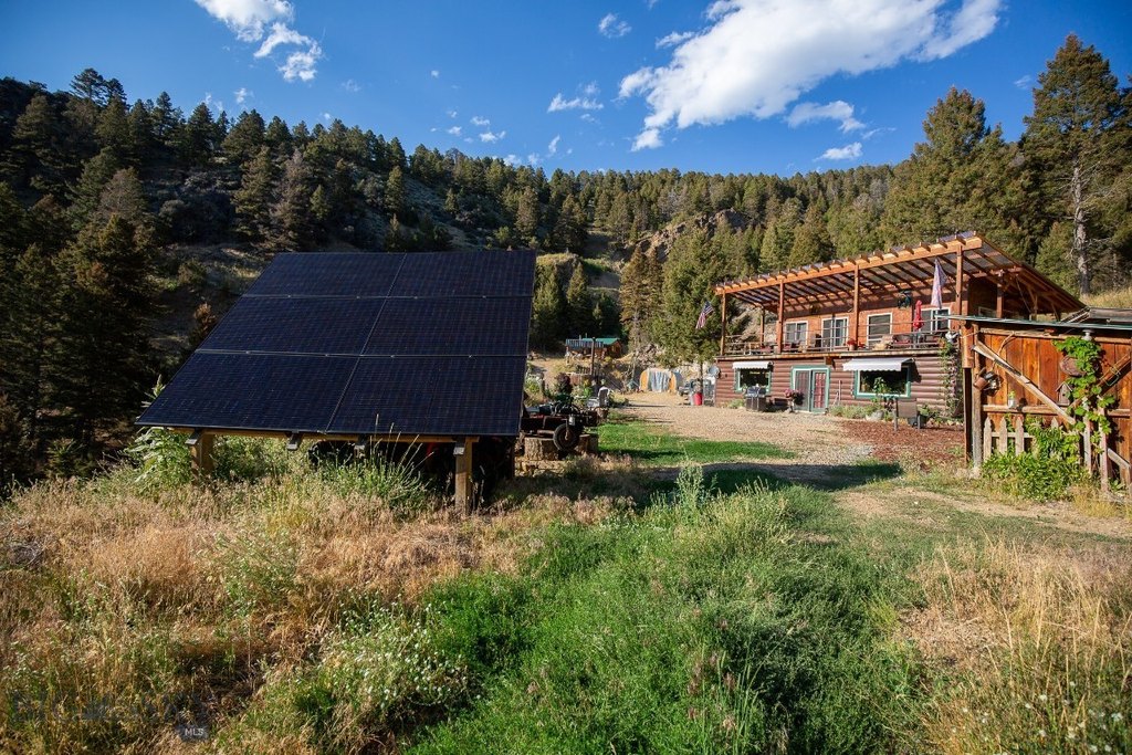 Sheridan, Montana, 59749, United States, 1 Bedroom Bedrooms, ,2 BathroomsBathrooms,Residential,Forsale,1986962