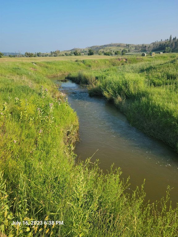 Upton, Wyoming, 82729, United States, 4 Bedrooms Bedrooms, ,3 BathroomsBathrooms,Residential,Forsale,1946266