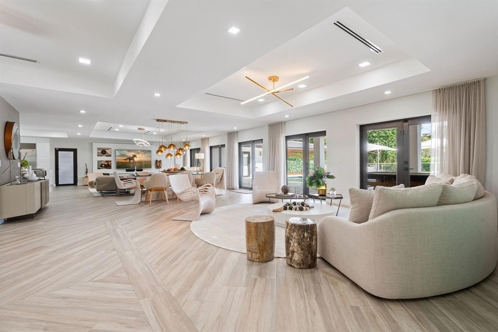 Southwest Ranches, Florida, 33330, United States, 4 Bedrooms Bedrooms, ,3.5 BathroomsBathrooms,Residential,Forsale,1927590